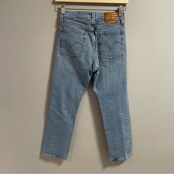 Levi's Wedgie Straight Jeans - Picture 2 of 6